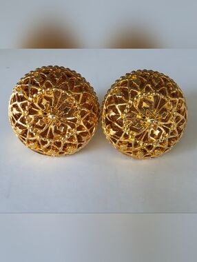 Vintage ART Gold Filigree Dome Statement Earrings 60s 70s Designer Style